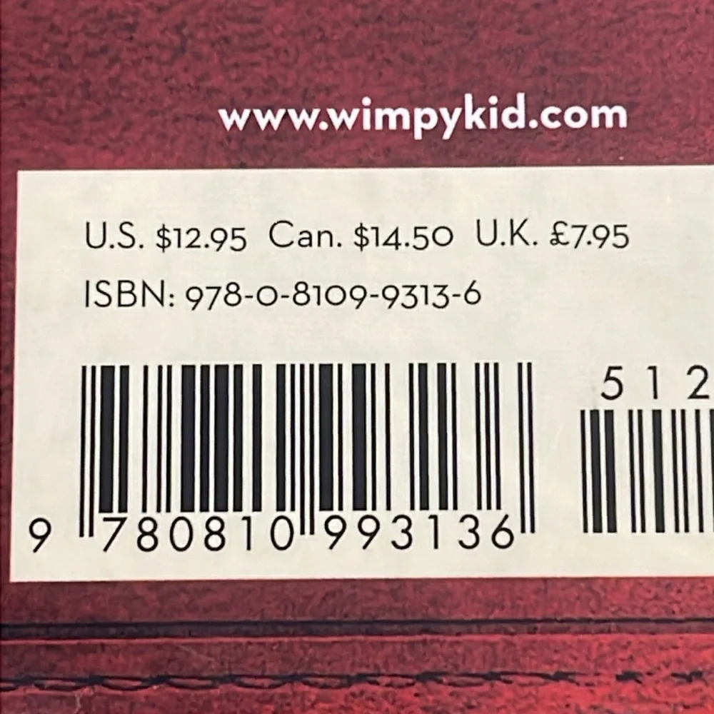 book Diary of a wimpy kid by Jeff Kinney  best seller SEE FLAWS